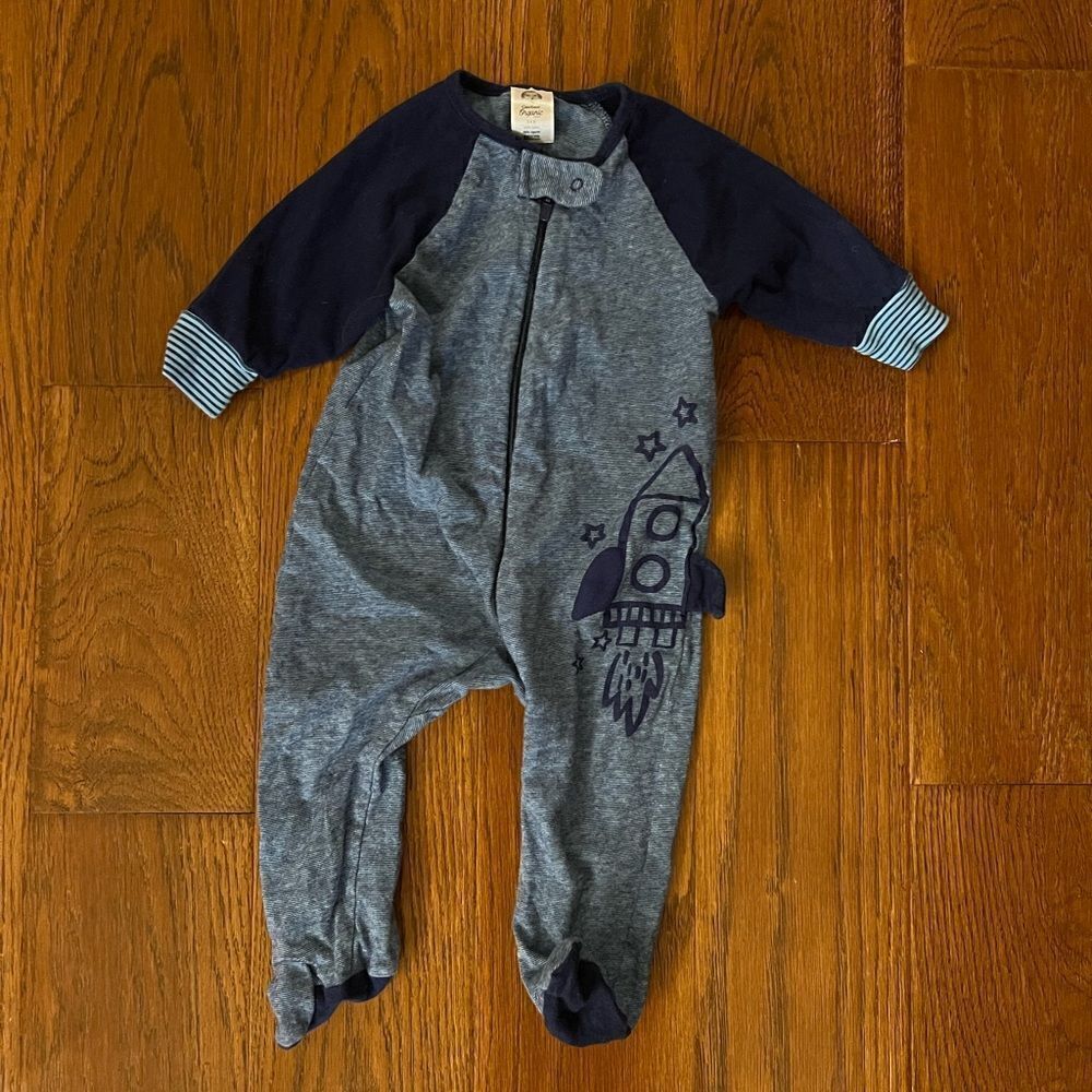 Gerber organic 3-6 months onesie